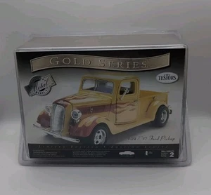 Testors Gold Series 1937 Ford Pickup 1:24 Diecast Build Kit - Picture 1 of 5
