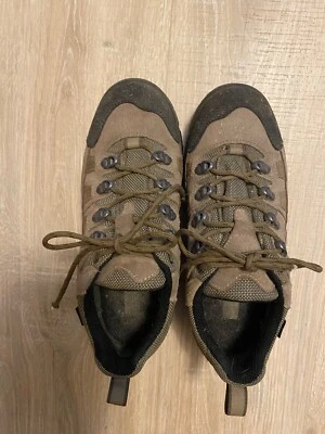 Zapatos de senderismo LL Bean para mujer marrón gamuza suela Vibram Gore-Tex talla 7,5 medianos Foto 1 de 4