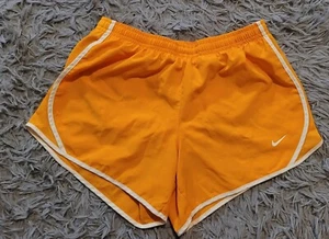 Pre-Owned Nike Dri-Fit Tempo Youth Running Shorts Size Large Orange 848196 - Picture 1 of 5