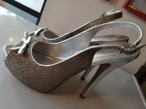 JUST FABULOUS silver glitter Sling-Back Peep-Toe Platform Stiletto womens 9 - Picture 1 of 12