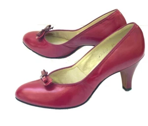 1940 /50s VTG Deadstock Cherry Red Leather Red Cross Shoes bow Pumps heels 6.5 A - Picture 1 of 8