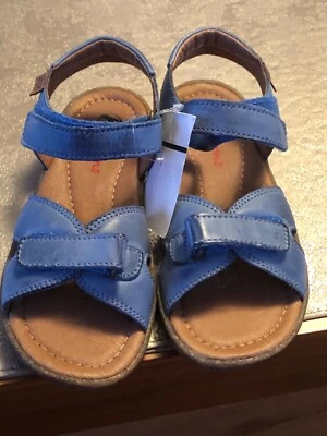 NATURINO 牛仔 NAPPA 凉鞋 32 码 1 $100 全新带盒 — 第 1/4 张图片