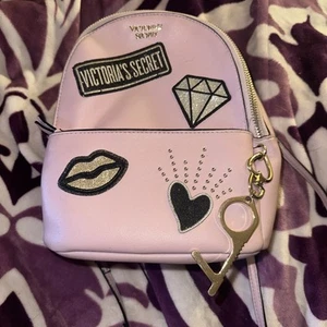 Victoria’s Secret Pink Bag With Diamond Lips Heart Patch - Picture 1 of 7