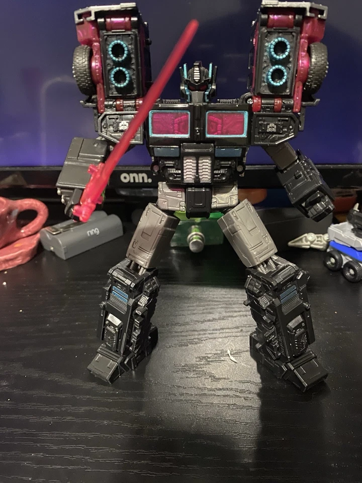 Transformers Legacy Velocitron Speedia 500 Colección Líder Clase Scourge Foto 1 de 4