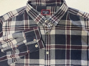 UNTUCKit Men’s Blue + Burgundy Plaid Slim Fit Flannel Button Down Shirt Size XL - Picture 1 of 3