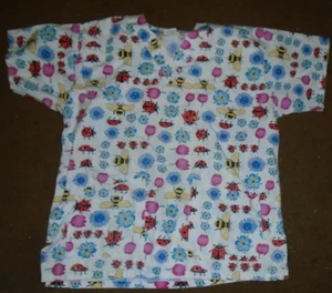 Flowers Ladybugs & Bees Scrub Uniform Top Adult L Large - Picture 1 of 2