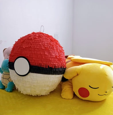 Pokemon Pokeball Pinata - Image 1 of 4