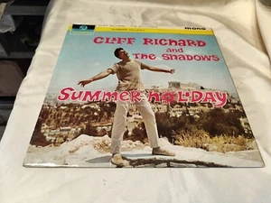 DISCO 33 giri . Cliff Richard And The Shadows Summer Holiday 1963. Uk - Foto 1 di 5