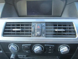 BMW E60 E61 5 SERIES LCI 07-10 CENTRE DASH AIR VENTS HAZARD SWITCH 9112206 - Picture 1 of 1