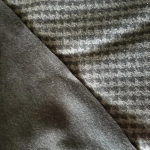 REVERSIBLE Light & Dark Gray Houndstooth Wool Jacketing from Italy - SO FAB! - Picture 1 of 4