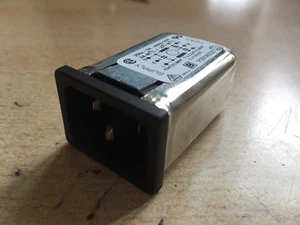 Filtro de manos PS01/A0320 IEC entrada de alimentación ajuste 3A 250Vac Z2262 - Imagen 1 de 5