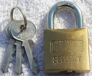 Nuevo Antiguo Stock Vintage 30mm Guardia Seguridad Extra Resistente Candado Latón 3 Llaves - Imagen 1 de 5