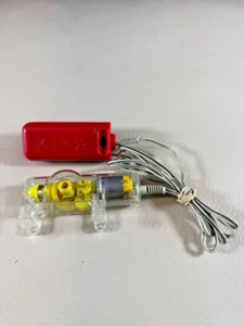 K'NEX Motor Power Pack Tethered langes Kabel rot klar gelb Zahnräder mit Batterien - Bild 1 von 4