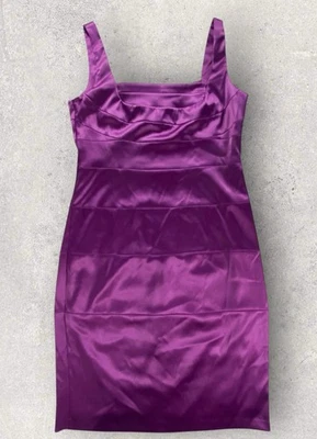 "Minivestido Sangría Púrpura Acabado Satinado Talla 12 95 % Poli 5 % Spandex Forrado 33""" Foto 1 de 4