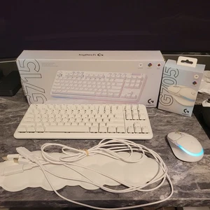 Logitech G715 + G705 Gaming Bundle | RGB Wireless Keyboard & Mouse - Picture 1 of 4