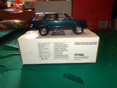Chevrolet Blazer 1996 AMT Ertl verde esmeralda promoción de plástico con caja Foto 1 de 4
