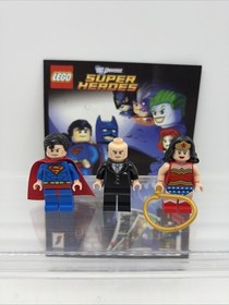 Lego DC COMICS - 6862 Minifgures ONLY with comic - Authentic . Superman,lex,WW