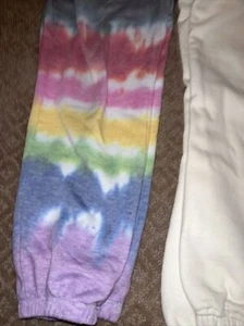 lot of 2 girls sweatpants - Picture 1 of 4