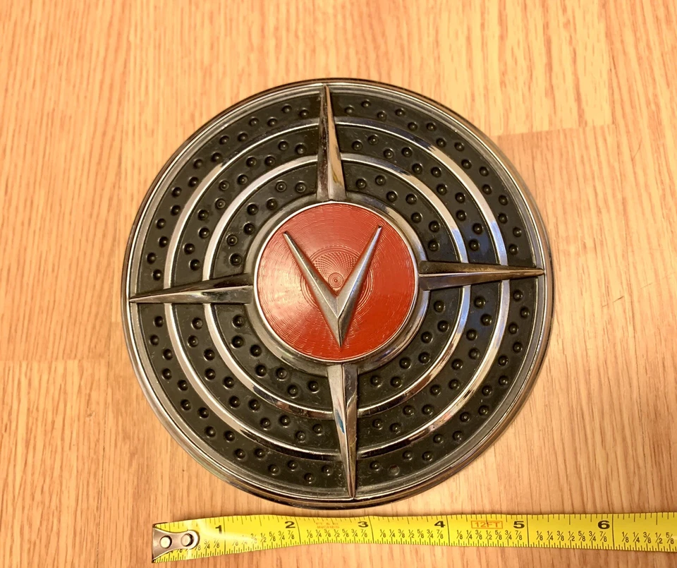 Cadillac Series 61 1941 placa de eliminación de luz antiniebla cromada GM OEM NOS Foto 1 de 4