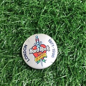 Vtg Hard Rock Café Cafe Lapel/Hat Pin Pinback Button London Heart & Dagger - Picture 1 of 4
