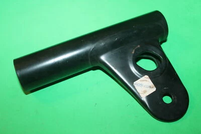 Cubierta de horquilla derecha Kawasaki 1980 KZ550 A1 OEM pieza # 44033-1024-10 nueva de stock Foto 1 de 3