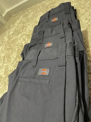 Lot Of Three Dickies Men's Flex Regular Fit Cargo Pants size 32x30 Charcoal - Image 1 of 4