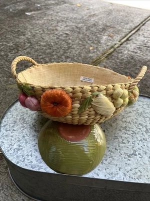 Nesting Raffia Floral Woven Casserole Baskets Lined  Handled Round - Image 1 of 4