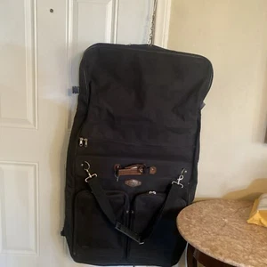 Renegades Ricardo Beverly Hills Black Travel Bag Adj Strap Foldable Carry On EUC - Picture 1 of 9