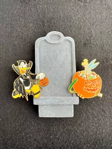 Disney Direct Halloween Resin Tombstone 2-Pin Set - Donald and Tinker Bell LE - Picture 1 of 2