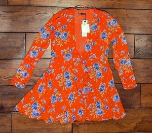 Mini vestido envolvente floral rojo de Zara para mujer talla S estilo 9049/687/600 - nuevo con etiquetas - Imagen 1 de 11