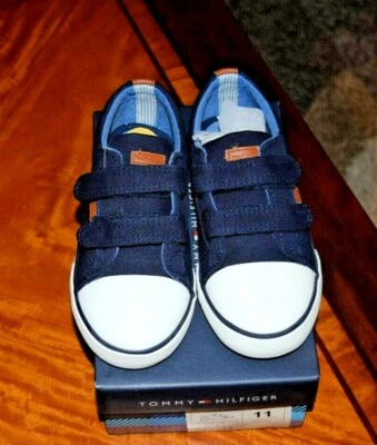 NEW  YOUTH TOMMY HILFIGER SHOES SIZE 11   STYLE 127862  - Image 1 of 4