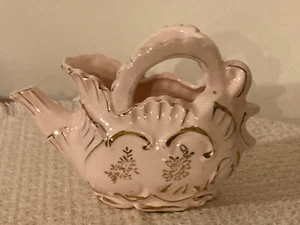 Jarrón de maceta en forma de tetera vintage de Enesco importa Japón adorno rosa y dorado 6x2,5x4 - Imagen 1 de 8