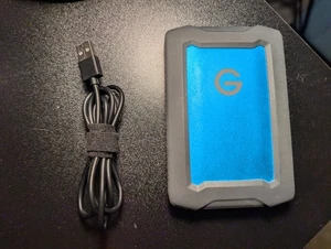 G-Technology 0G10433-1, 1TB ArmorATD All-Terrain Rugged External HD USB-C - Picture 1 of 4