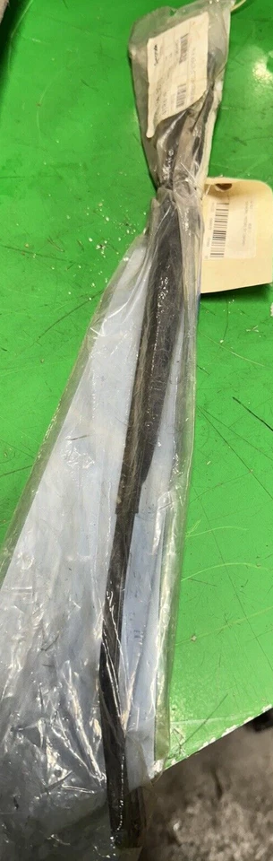 NEW Windshield Wiper Arm fits 1994-2002 GMC C2500,C3500,K2500,K3500 C2500,C3500 - Image 1 of 2