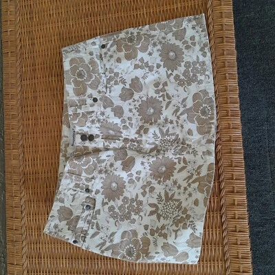  NUEVO SIN ETIQUETAS MINI FALDA DE ALGODÓN FLORAL CREMA Y MARRÓN ABERCROMBIE AND FITCH TALLA 8  Foto 1 de 3