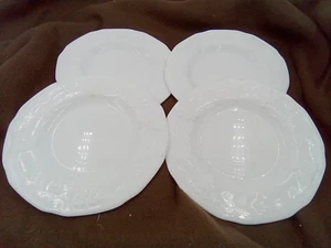 Indiana Milk Glass Bread Plates Desert Harvest Grape White Vintage USA Set of 4 - Picture 1 of 8