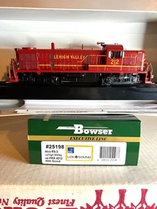 BOWSER #25198 Lehigh Valley Alco RS-3 Ph. III Diesel Loco #212 con CCC y sonido - Imagen 1 de 1