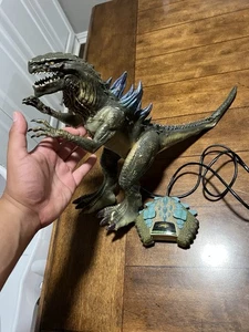 TOHO Godzilla Remote Control Fast Attack Godzilla Power Blast Toy Biz 1998 RC - Picture 1 of 3