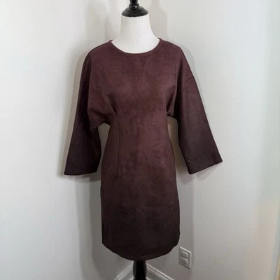 Vestido AMT Studio Midi L Estructurado Imitación Gamuza Manga Dolman Marrón Chocolate $288 Foto 1 de 4