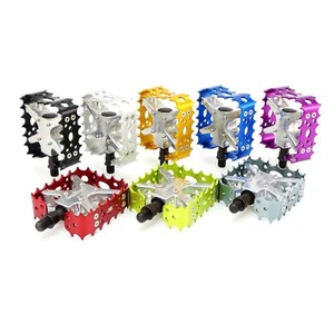 Wellgo BMX MTB Bear Trap Old school Bike Pedal 9/16" or 1/2" Black Blue Red Gold - Picture 1 of 9