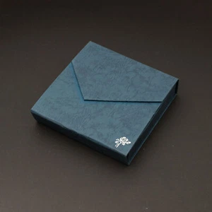 Luxuriöses Schmucketui – Hochwertige Geschenkbox für Schmuck & Accessoires - Bild 1 von 5