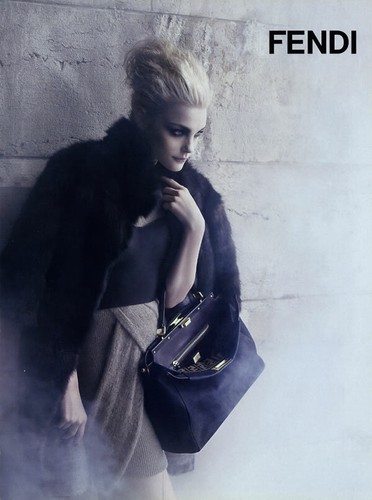 2009 Fendi Jessica Stam Furs giacca cappotto in pelliccia 3 pagine RIVISTA ANNUNCIO