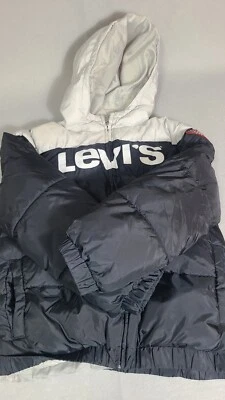 Casaco acolchoado Levi's masculino zíper completo preto/branco com capuz tamanho G (12-13 anos) - Imagem 1 de 4