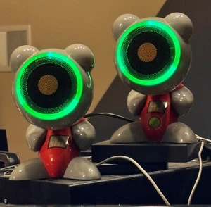 Radica UB Funkeys Computer Speakers Pair Lights USB Plug/Play Tested And Working - Afbeelding 1 van 1