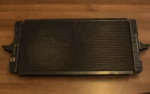 RADIADOR DE AGUA FORD SIERRA COSWORTH ALUMINIO ALTA EFICIENCIA - Imagen 1 de 2