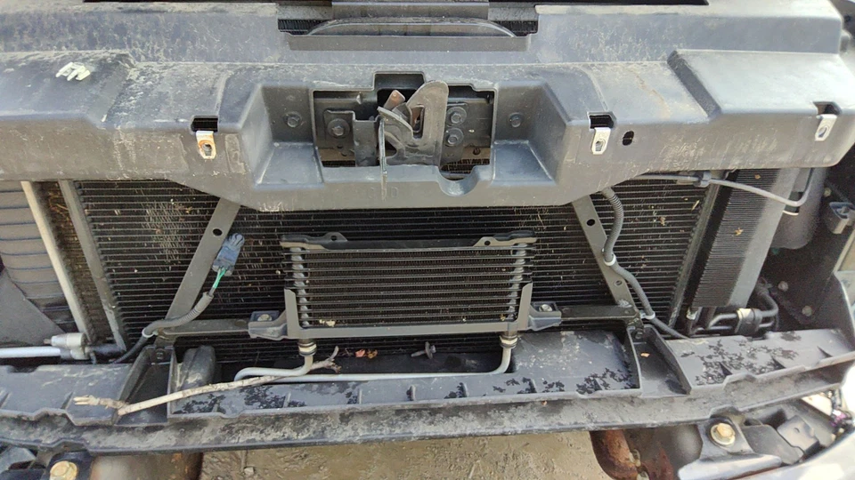 14 ESCALADE ESV Condenser - Image 1 of 1