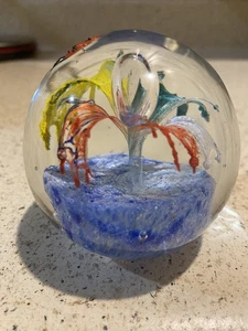 Mundgeblasen Kunstglas Rund Briefbeschwerer Bunt Blumen & Schmetterlinge - Bild 1 von 14