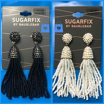 2 PARES de pendientes de borla con cuentas SugarFix BaubleBar - negro blanco Foto 1 de 4