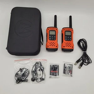 Motorola Solutions, Portable FRS, T605_H2O, Talkabout, 2 Pack - Picture 1 of 3