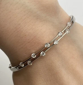 CZ Split Bangle Bracelet 9ct 9k White Gold - Picture 1 of 10